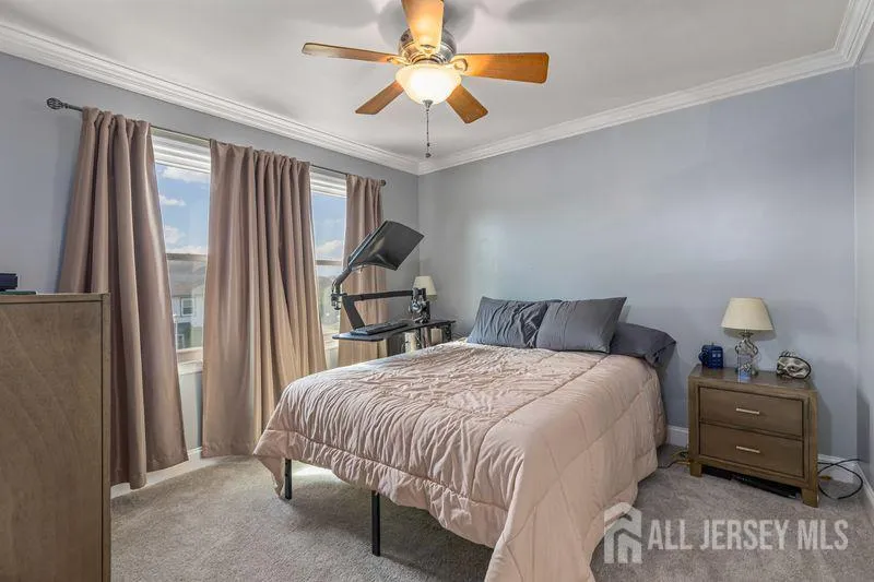 4 Heritage Square Sayreville, NJ 08872