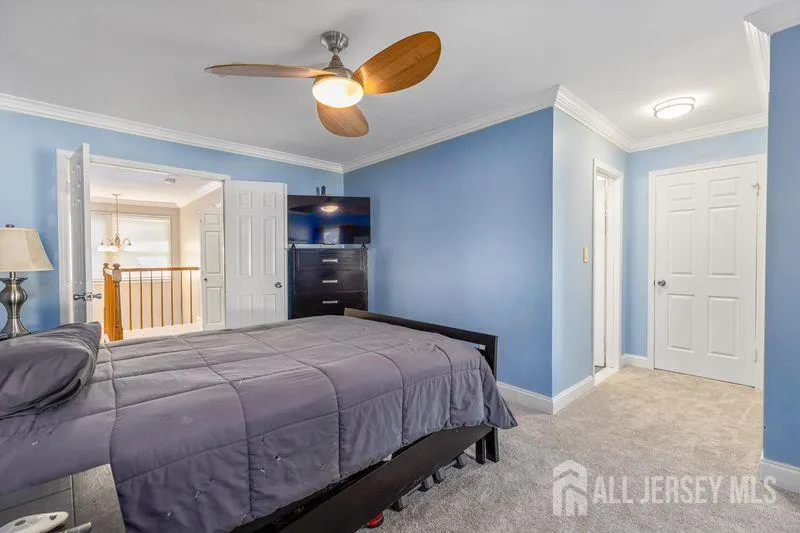 4 Heritage Square Sayreville, NJ 08872