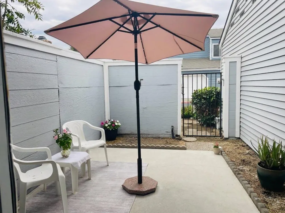 1472 Mayflower Way Clovis, CA 93612