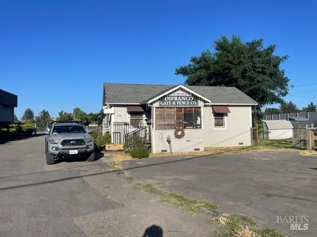 1235 Hwy 116 S Sebastopol, CA 95472