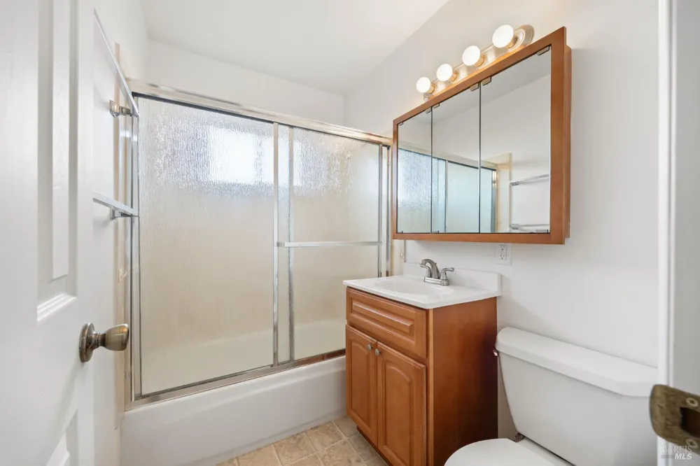 1509 Lassen Court Vallejo, CA 94591