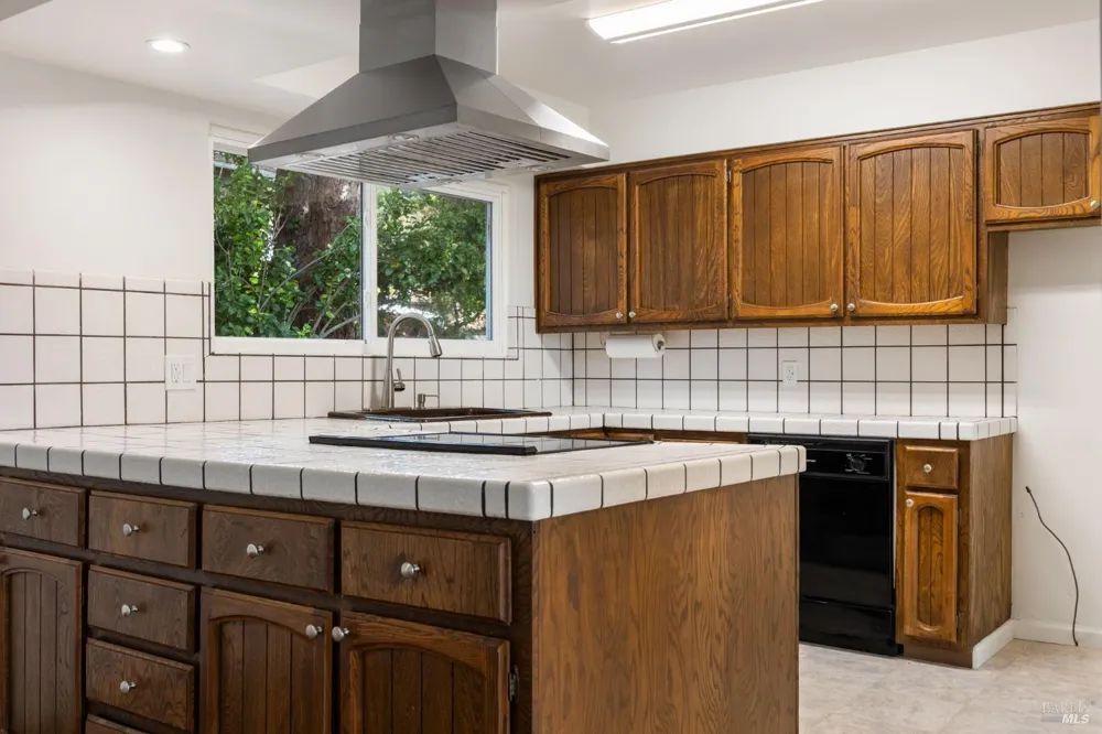 1509 Lassen Court Vallejo, CA 94591
