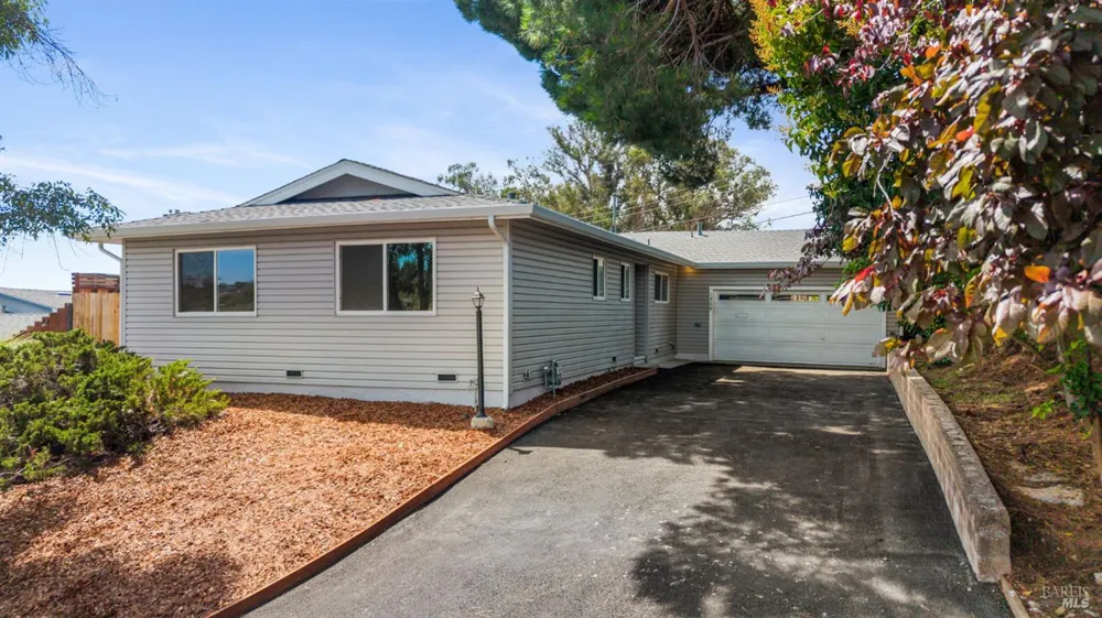 1509 Lassen Court Vallejo, CA 94591