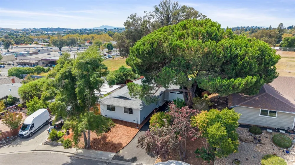 1509 Lassen Court Vallejo, CA 94591