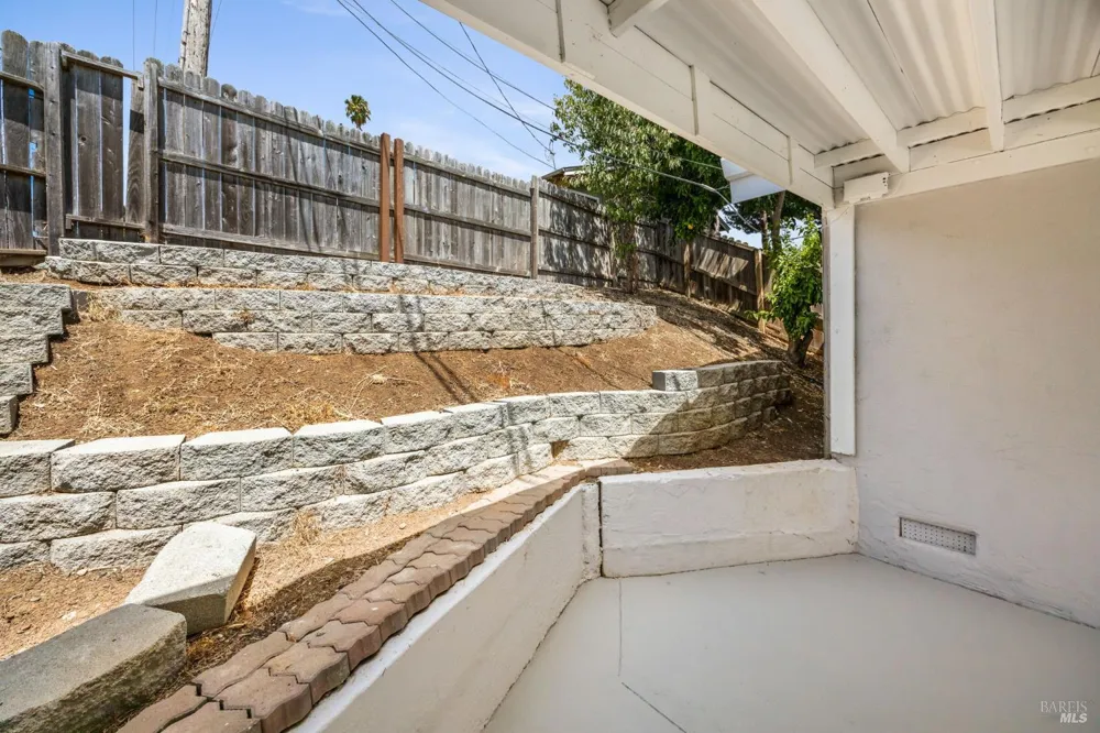 1509 Lassen Court Vallejo, CA 94591