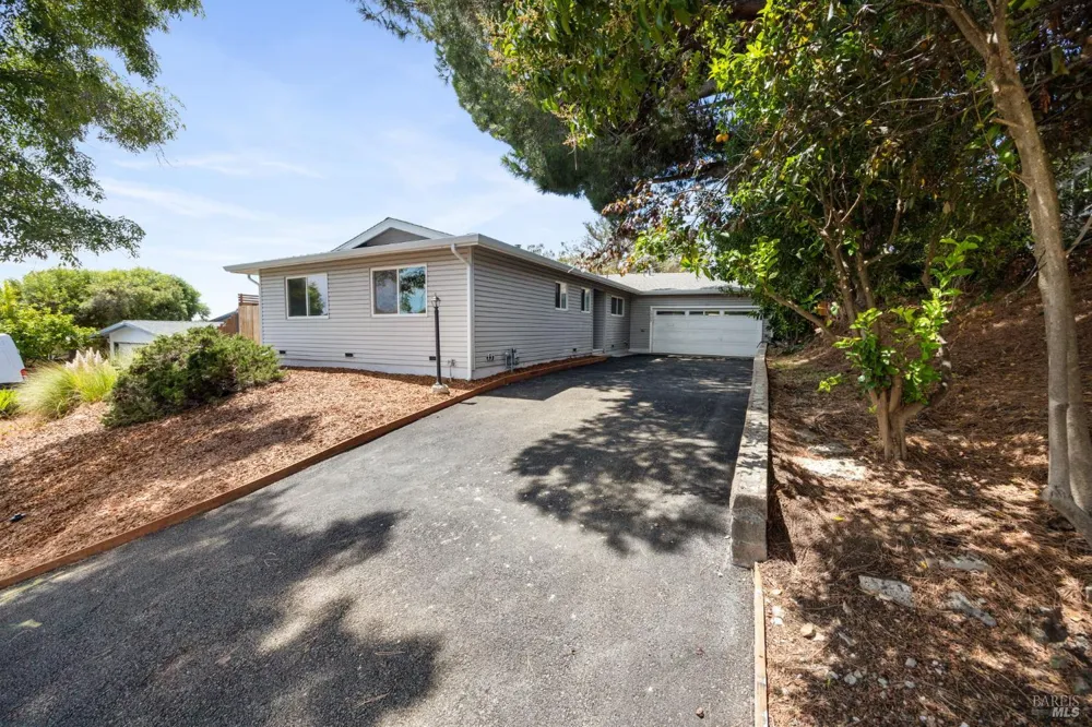 1509 Lassen Court Vallejo, CA 94591