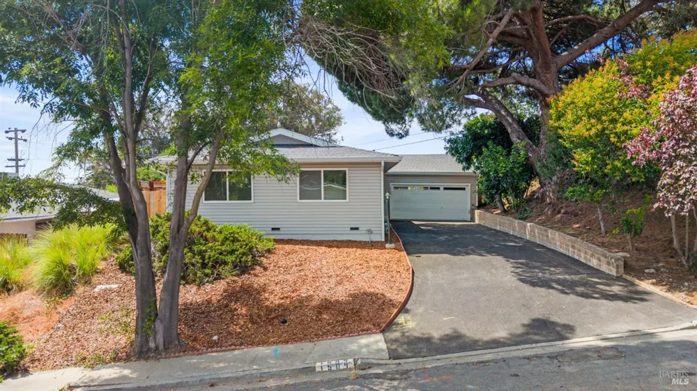 1509 Lassen Court Vallejo, CA 94591