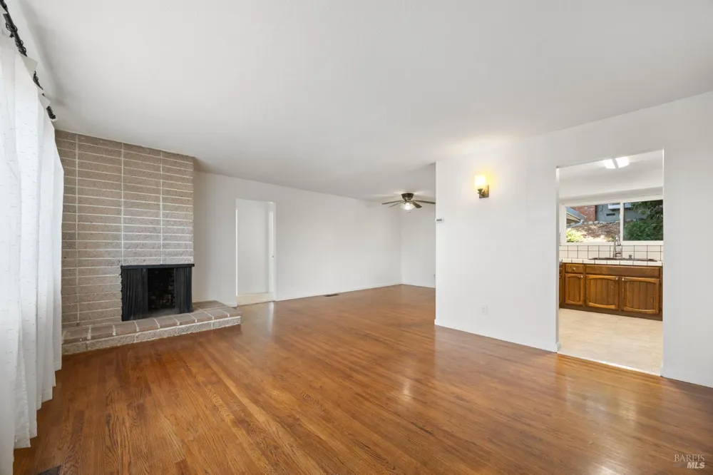 1509 Lassen Court Vallejo, CA 94591