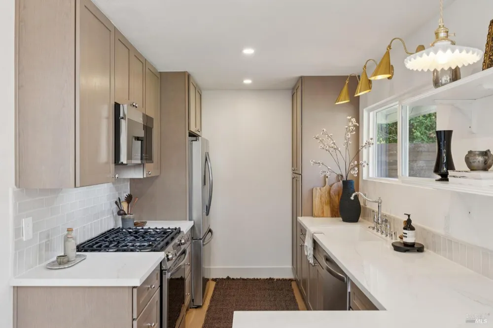 206 Cardinal Road Mill Valley, CA 94941