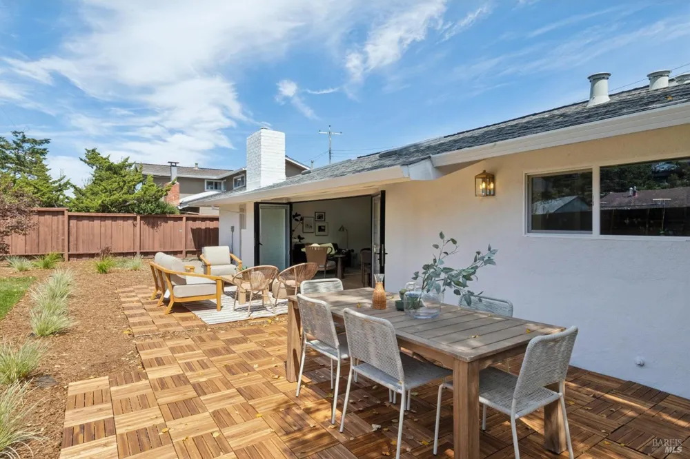 206 Cardinal Road Mill Valley, CA 94941