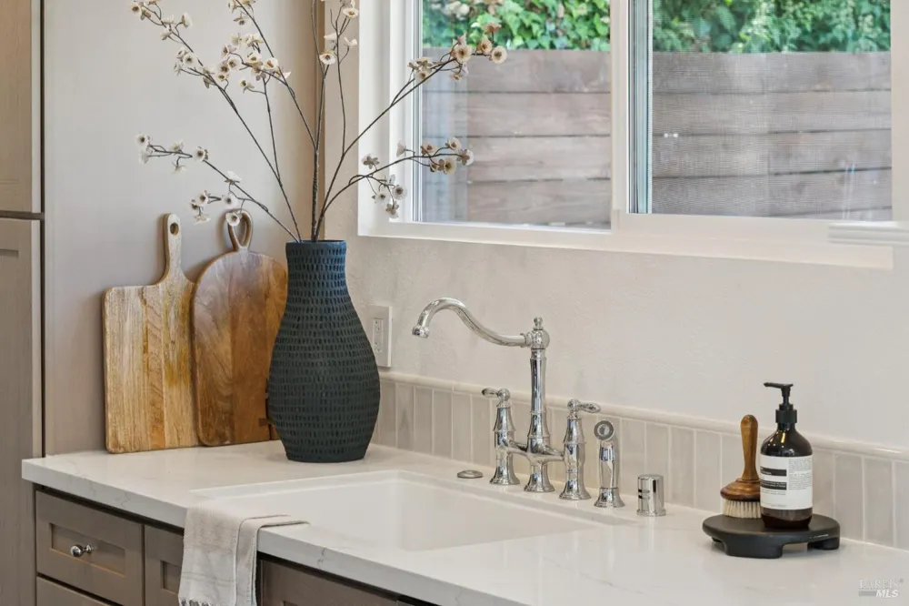 206 Cardinal Road Mill Valley, CA 94941
