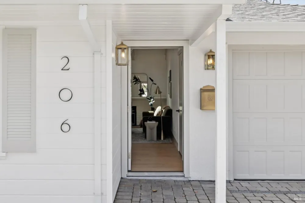 206 Cardinal Road Mill Valley, CA 94941