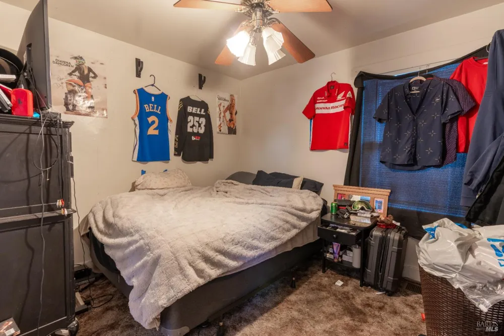 534 S State Street Ukiah, CA 95482
