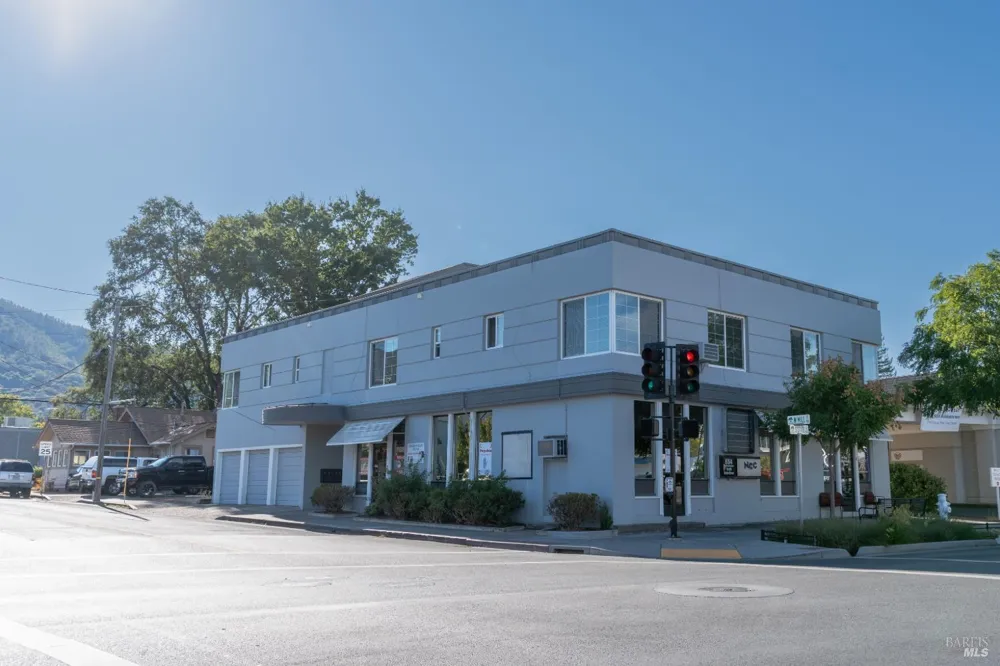 534 S State Street Ukiah, CA 95482