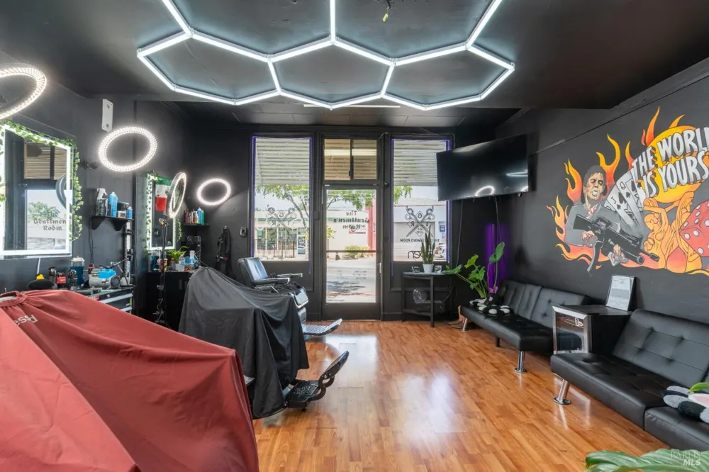 534 S State Street Ukiah, CA 95482