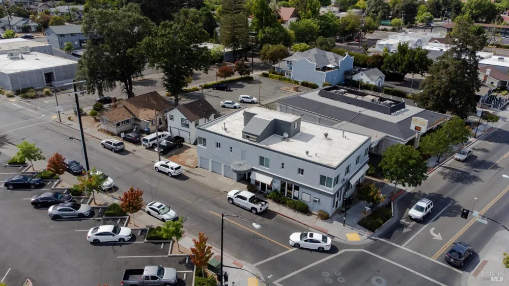 534 S State Street Ukiah, CA 95482