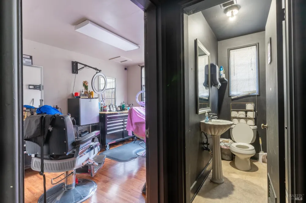 534 S State Street Ukiah, CA 95482