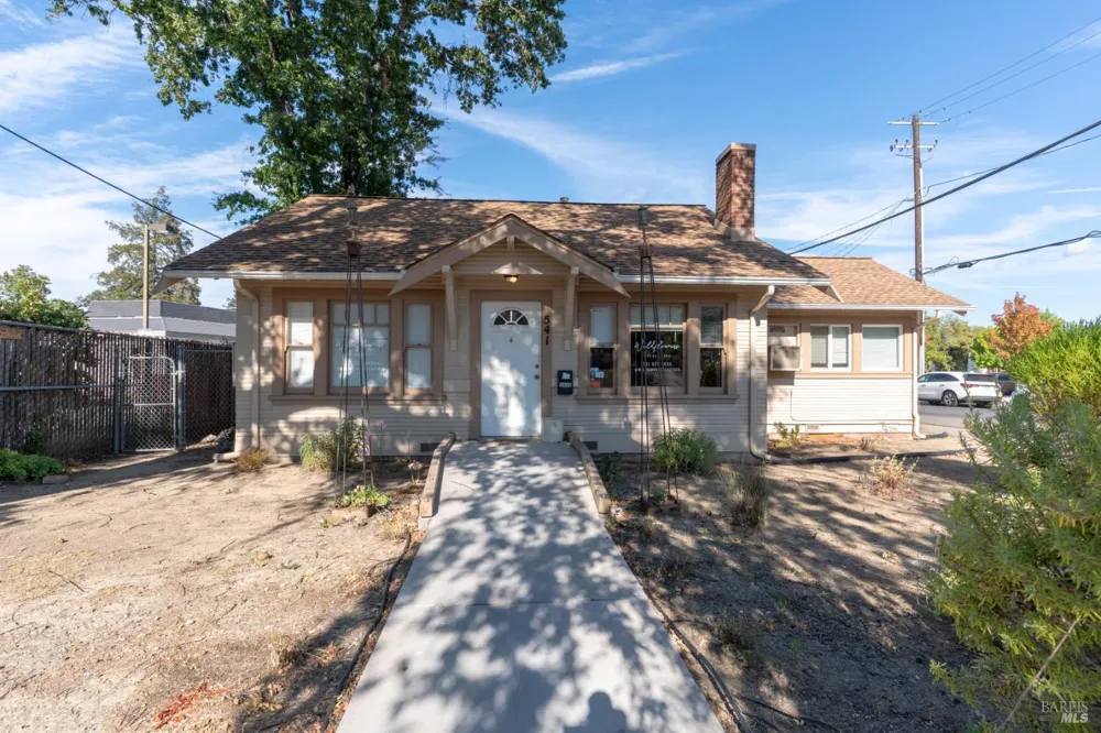 534 S State Street Ukiah, CA 95482