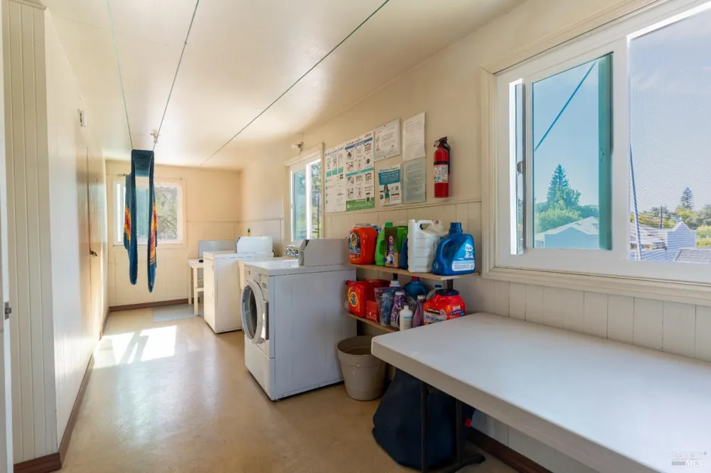 534 S State Street Ukiah, CA 95482