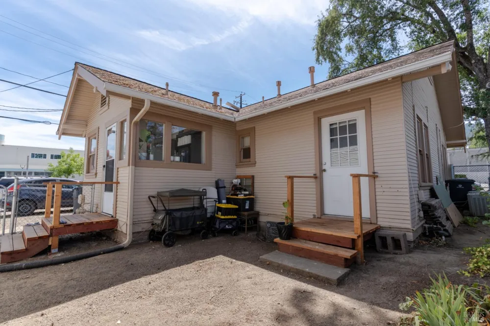 534 S State Street Ukiah, CA 95482
