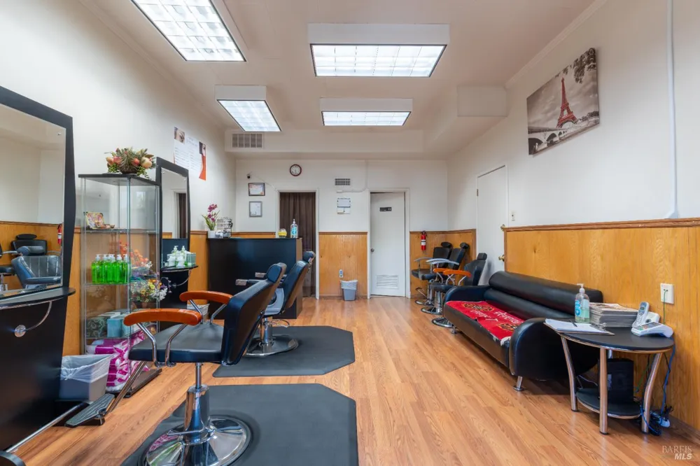 534 S State Street Ukiah, CA 95482
