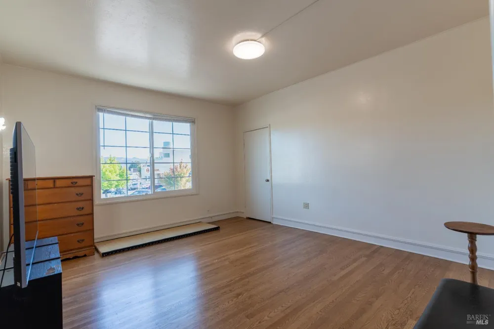 534 S State Street Ukiah, CA 95482