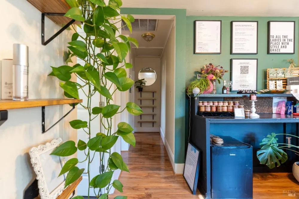 534 S State Street Ukiah, CA 95482