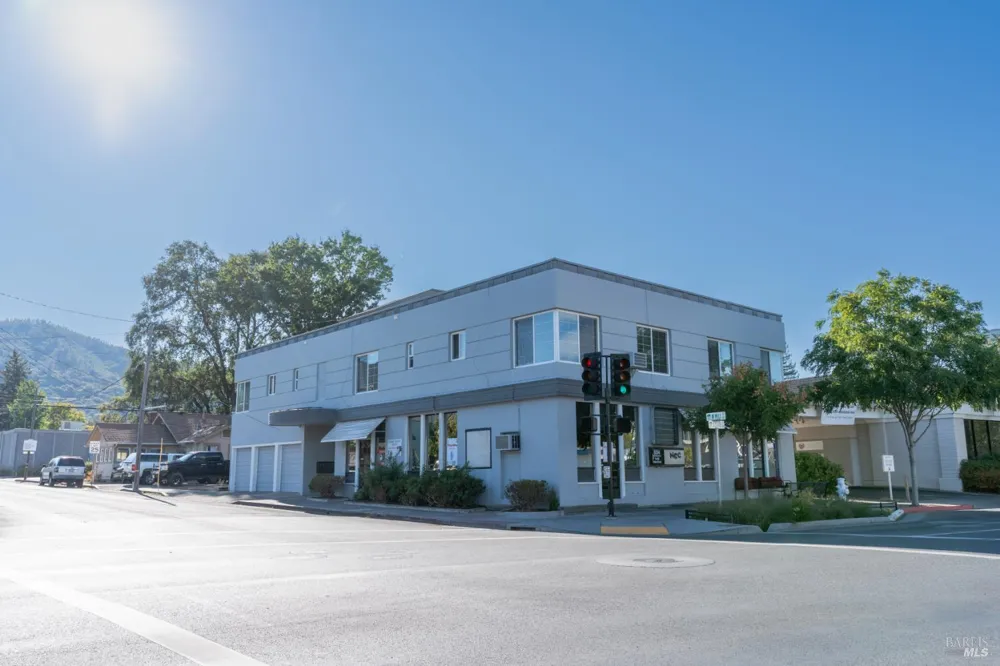 534 S State Street Ukiah, CA 95482