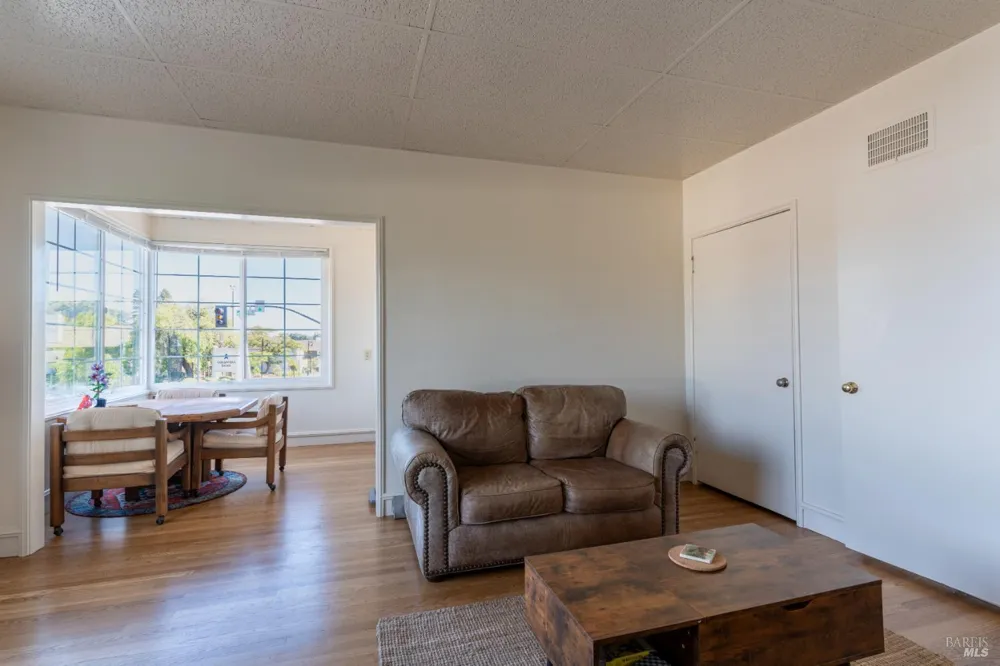534 S State Street Ukiah, CA 95482