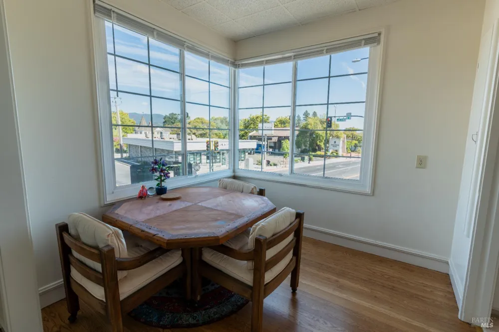 534 S State Street Ukiah, CA 95482