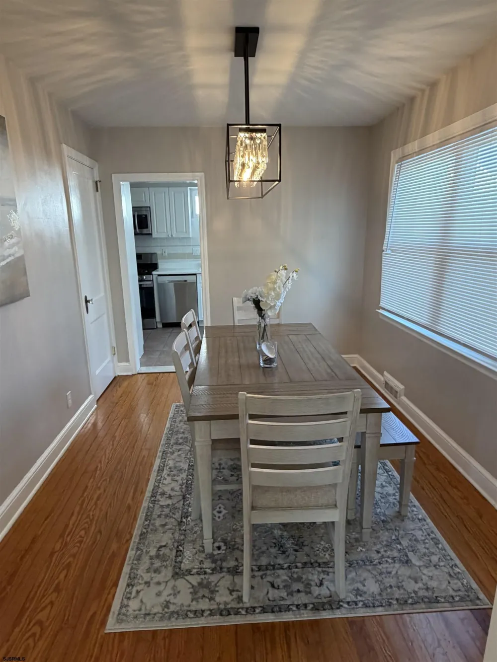 7703 Winchester Margate, NJ 08402