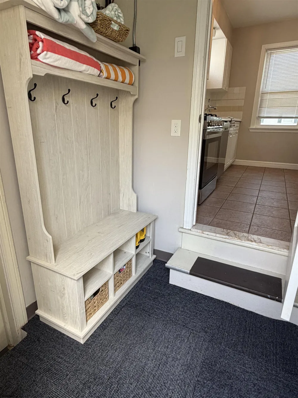 7703 Winchester Margate, NJ 08402