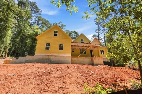 560 Fortson Road