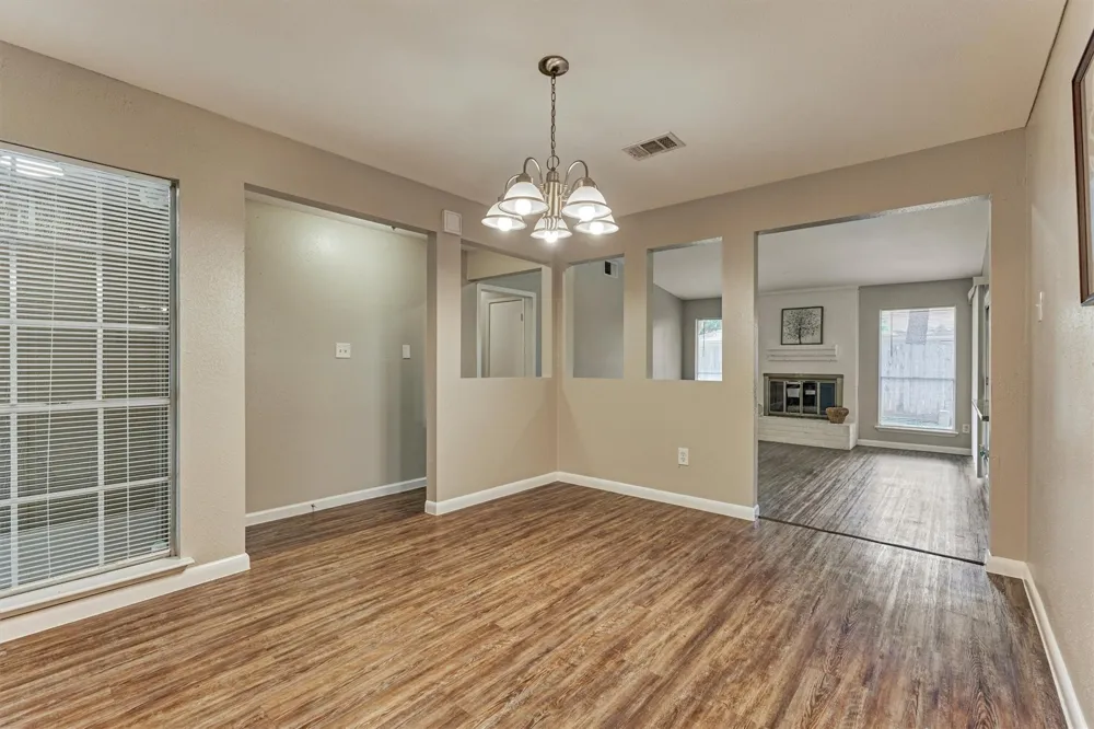 26 W Broken Oak Court The Woodlands, TX 77381