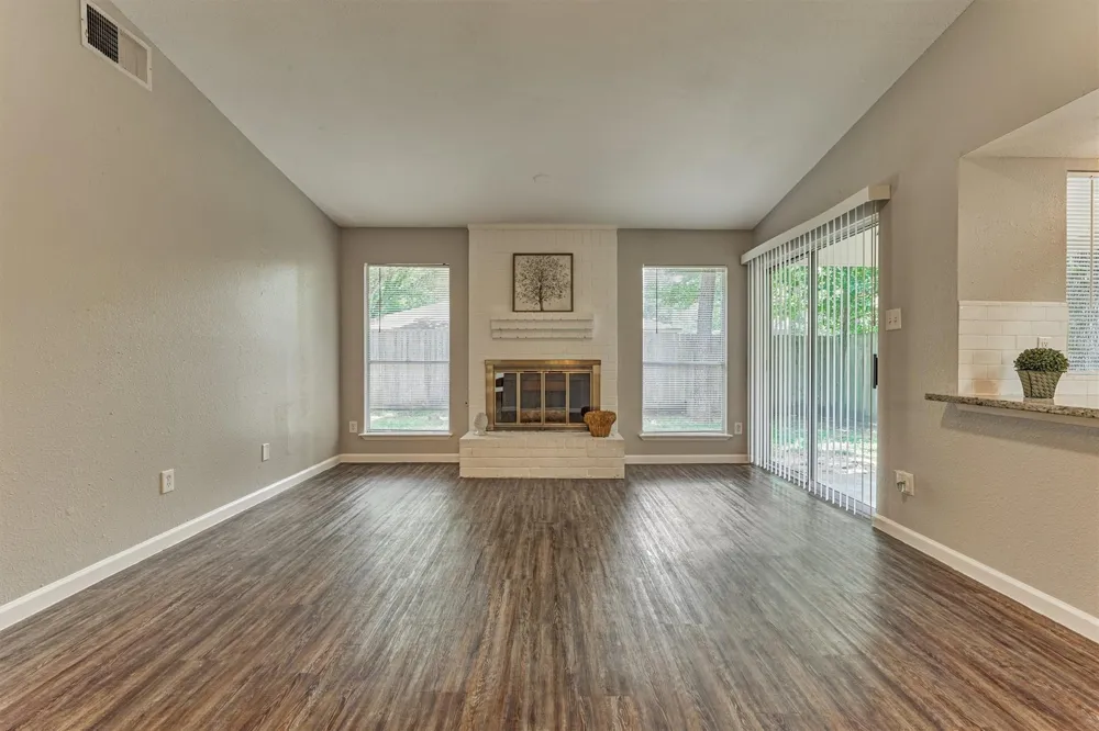 26 W Broken Oak Court The Woodlands, TX 77381