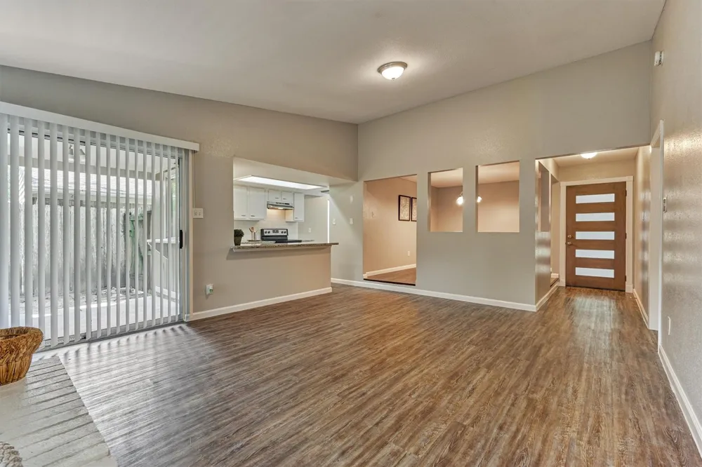 26 W Broken Oak Court The Woodlands, TX 77381