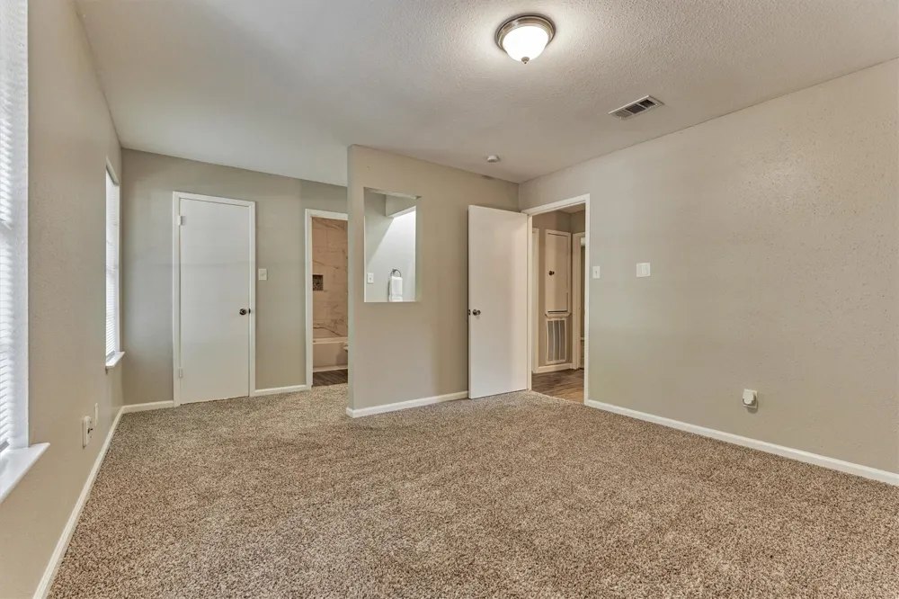 26 W Broken Oak Court The Woodlands, TX 77381