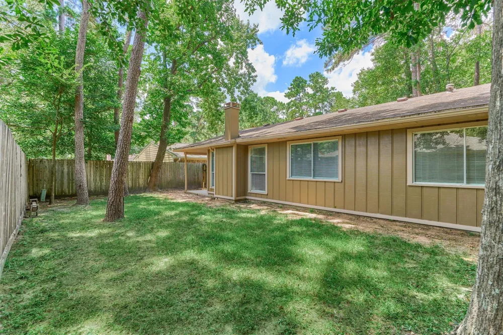 26 W Broken Oak Court The Woodlands, TX 77381