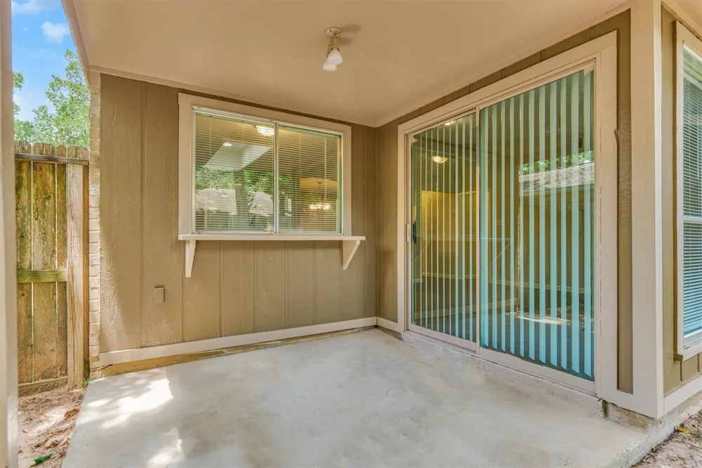 26 W Broken Oak Court The Woodlands, TX 77381