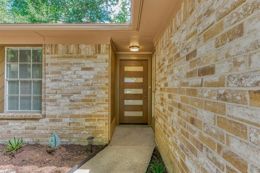 26 W Broken Oak Court The Woodlands, TX 77381