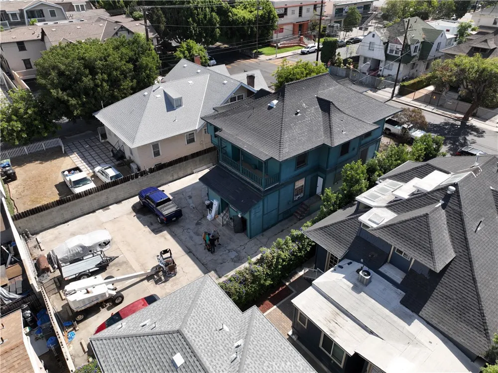 2107 Oak Street Los Angeles, CA 90007