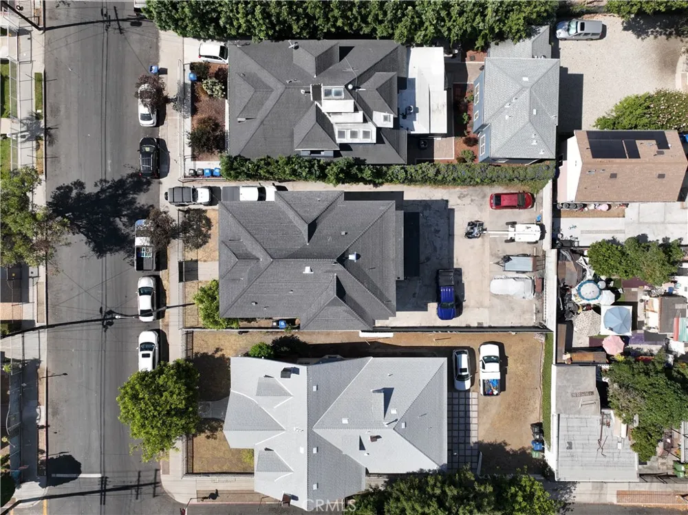 2107 Oak Street Los Angeles, CA 90007