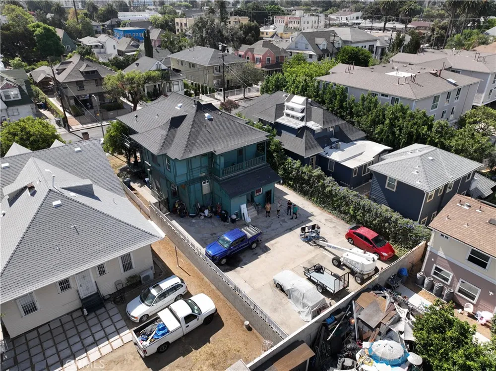 2107 Oak Street Los Angeles, CA 90007