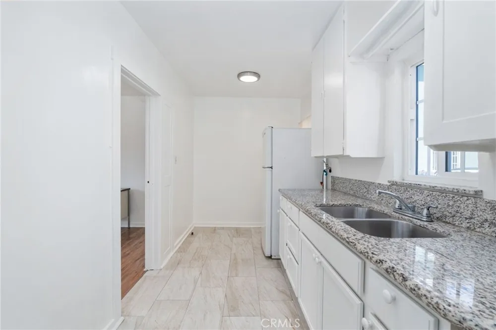 135 E 77th Street Los Angeles, CA 90003