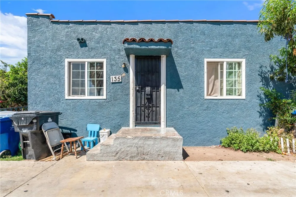 135 E 77th Street Los Angeles, CA 90003