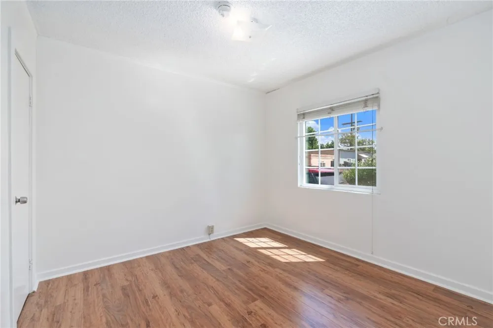 135 E 77th Street Los Angeles, CA 90003