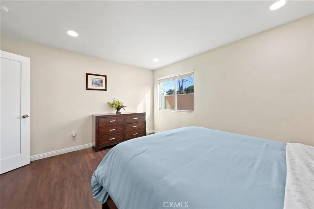 6238 University #1/2 San Diego, CA 92115