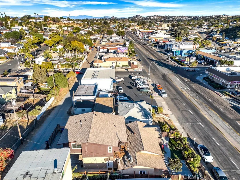 6238 University #1/2 San Diego, CA 92115