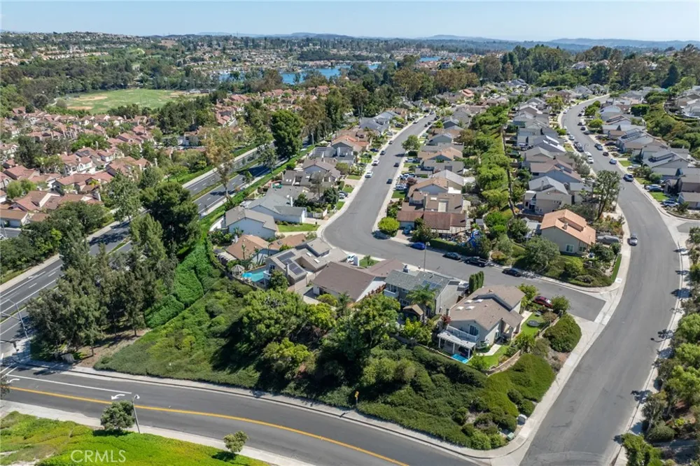 21902 Cosala Mission Viejo, CA 92691