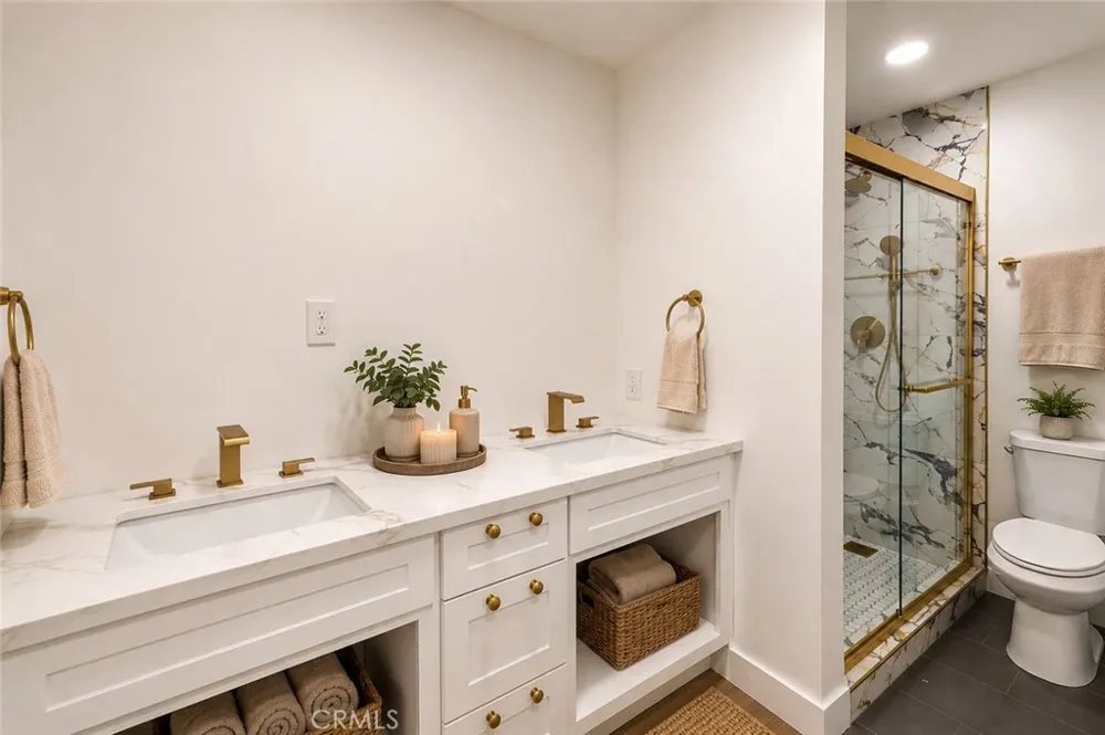 9010 Newport #3 Fontana, CA 92335